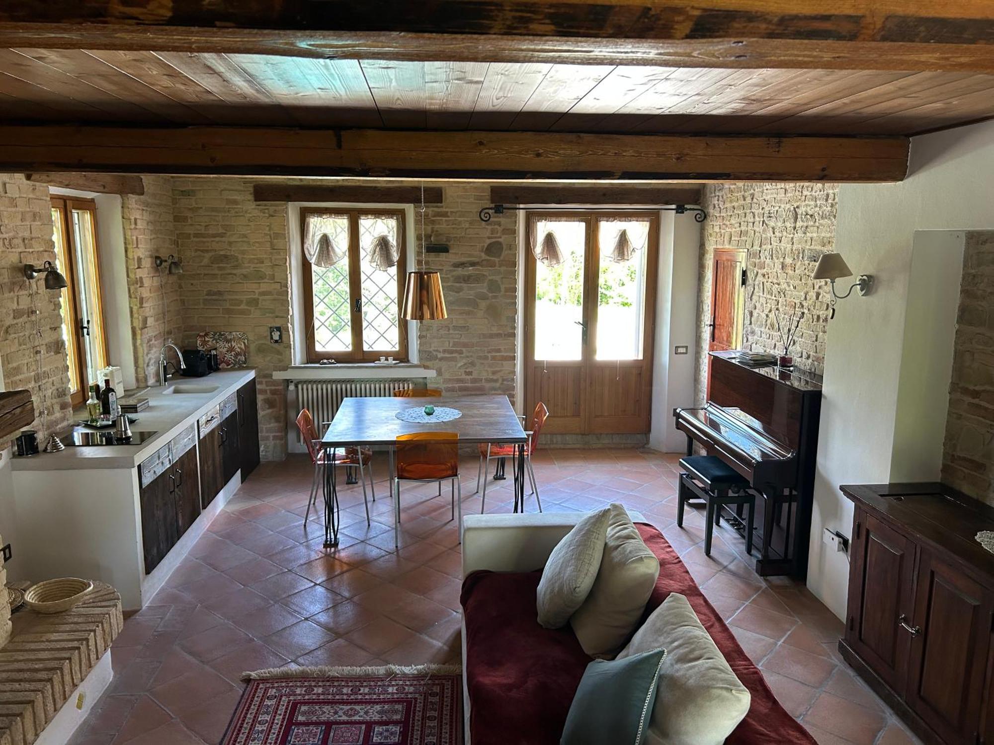 ペザロCasa Sant Angeloアパートメント エクステリア 写真
